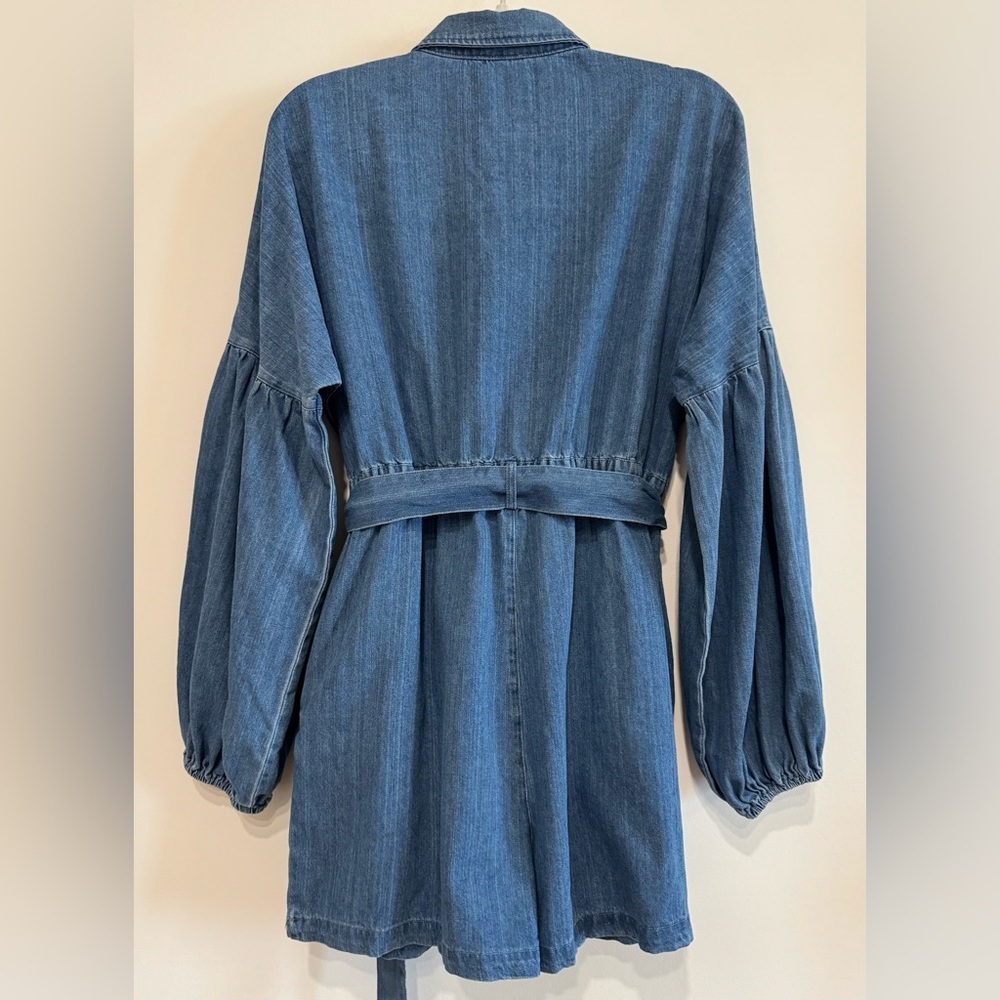 NEW VICI Apple Picking Denim Balloon Sleeve Shorts
Romper Cotton Blend Size L - Picture 7 of 14